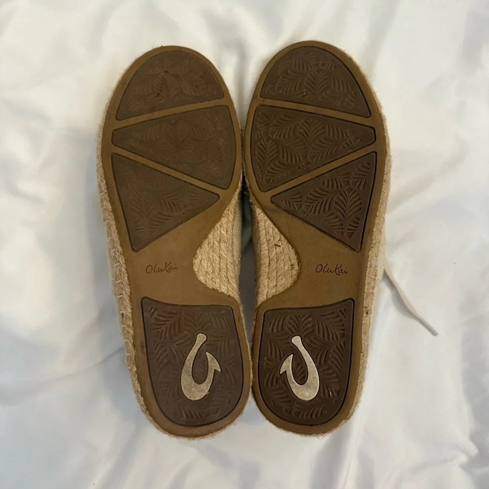EUC OluKai Kaula Pa‘a Lī Lace Up Espadrille